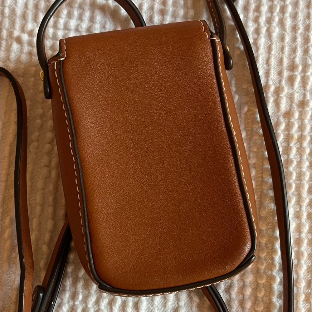 Authentic Tory Burch Miller Nano Leather Crossbody - Picture 10 of 17